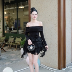 Đầm thiết kế trễ vai tay dài tầng xoè dáng ngắn