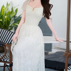 Đầm thiết kế cổ vuông tay ren dáng dài xòe