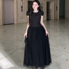 Đầm thiết kế dạ cổ tròn đính đá dáng dài phối tơ