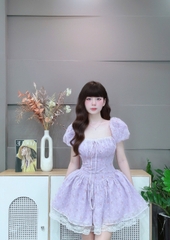Đầm ngắn cổ vuông ren cúp ngực hoa