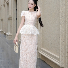 Đầm thiết kế peplum ôm ren body sanh chảnh