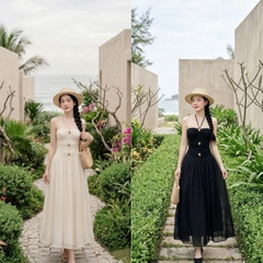 Đầm thiết kế cổ yếm dáng xoè dài
