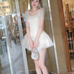 Đầm cổ vuông viền ngọc ren ngắn tay ngắn phối ren 2 tầng voan đi tiệc