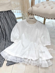 Set áo babydoll trắng quần caro đen dài