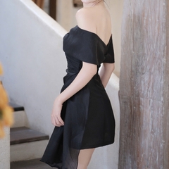 Đầm trễ vai nơ ôm ngực đi tiệc dáng ngắn cao cấp phối voan xoăn sang chảnh 3 màu kem/đen