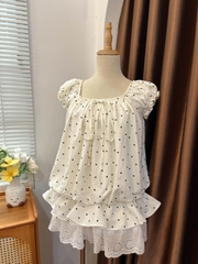 Set áo chấm bi phối ren kèm quần bí
