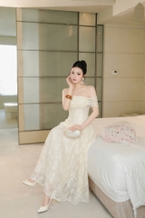 Đầm thiết kế trễ vai ren dáng dài