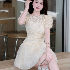 Đầm thiết kế ren tùng bồng tiểu thư