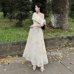 Đầm thiết kế ren lệch vai dáng dài