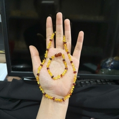 Bộ hổ phách em bé