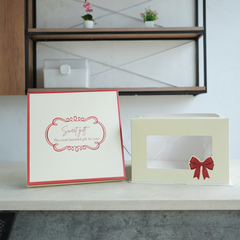 Hộp bánh sinh nhật 3 chi tiết in sẵn họa tiết Nơ Đỏ