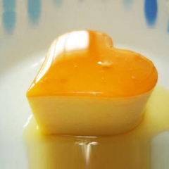 Cốc Nhựa Trái Tim Đựng Bánh Lạnh