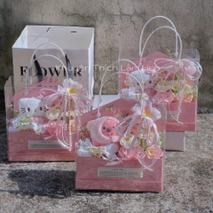 Hộp Mica Có Quai Xách Nhựa Trắng Cắm Hoa, Đựng Quà Tặng