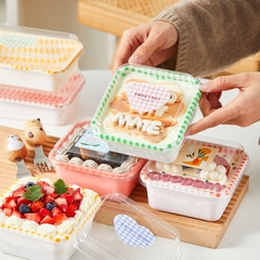 Hộp Nhựa Kẻ Caro Kèm Nắp PET