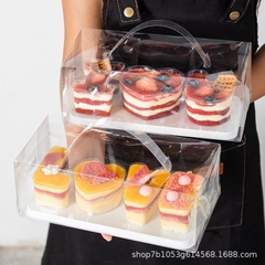 Hộp Mica Kèm Khuôn Bánh Chữ LOVE