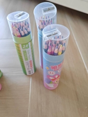 Ống Bút Màu Chì Kèm Gọt 24 Màu