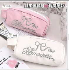 Bóp Viết Nơ Trắng Hồng