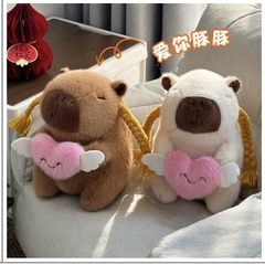 Gấu Capybara Trái Tim Tết Tóc