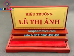 Biển Chức Danh Gỗ Đồng Tam Cấp hai mặt Sang Trọng