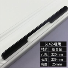 Tay nắm HD 1559 Lắp đặt cánh tủ mang lại vẻ đẹp sang trọng.