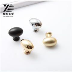Núm tủ hình bầu dục lắp đặt tủ nội thất cao cấp.