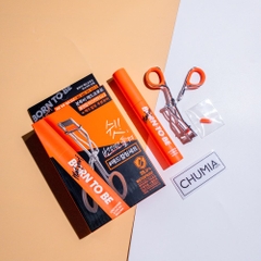 Mascara A PIEU born to be (vỏ đỏ) - set 02 lv 3 (đen dày mi)