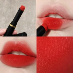 Son MAC powder kiss velvet blur slim stick (thỏi) - 875 devoted to danger