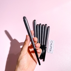 Cọ môi KUMO fingertip (đen)