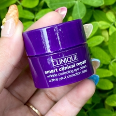 Kem dưỡng mắt CLINIQUE smart clinical repair 15ml (hũ tím)