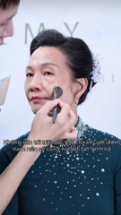 Kem nền GLOW MAX smooth looking skin 30ml