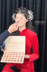 Phấn mắt MOONSLICE 35 ô - over the moon