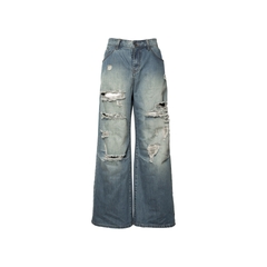 LOW - RISE DISTRESSED JEANS