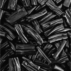 KẸO DẺO MIX NHIỀU DẠNG - VỊ TRUYỀN THỐNG Black Knight Licorice Traditional Assortment, 250g