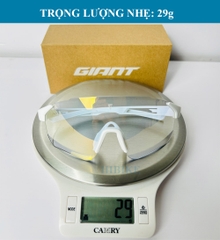 Kính Xe Đạp Đổi Màu GIANT HURRICANE 02