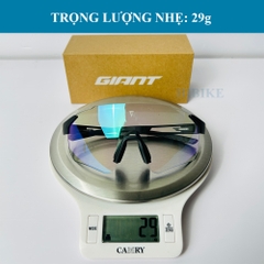 Kính Xe Đạp Đổi Màu GIANT HURRICANE 02