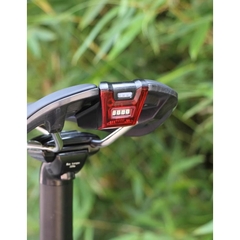 Đèn hậu Giant gắn phía sau yên xe đạp NUMEN+UNICLIP TL2