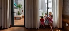 Nhà ống 4x22 cho gia đình trẻ: Mỗi mét vuông đều nghĩ đến sự an toàn cho con