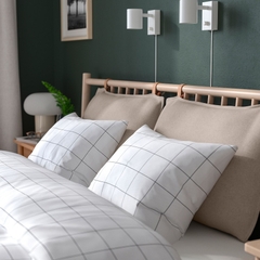 Giường mang đậm phong cách thủ công truyền thống