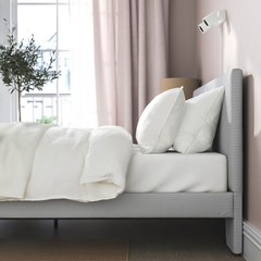 Giường bọc nệm IKEA GLADSTAD mang đến sự thoải mái và vẻ đẹp hiện đại
