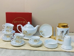 Bộ ấm chén in cảnh vàng kim