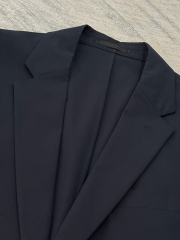 Blazer UNIQLO | Polyester tối màu 2 cúc dáng nhẹ không lót | độ mới 95%