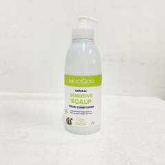 Dầu xả Moogoo Natural Scalp-Friendly Cream Conditioner dành cho da nhạy cảm, làm mềm tóc tự nhiên (chai 500ml)
