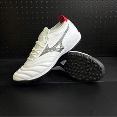 Giày Đá Bóng Mizuno Morelia Neo 5 Beta Pro TF Trắng/Đen – P1GD269409
