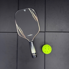 Vợt Pickleball Thunder Typhoon 3 – Foam MPP 16mm