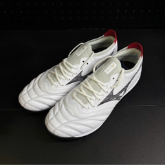 Giày Đá Bóng Mizuno Morelia Neo 5 Beta Pro TF Trắng/Đen – P1GD269409