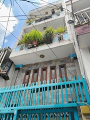 Nhà Đẹp đường Trường Chinh, Tân Bình, Giá Chào 4.6 Tỷ.