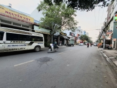 NHÀ ĐƯỜNG NGUYỄN HỮU TIẾN TÂN PHÚ, 4,1 M X 18,5M  XÂY 5 TẦNG.