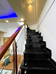 NHÀ NGUYỄN HỒNG ĐÀO T.BÌNH, HẺM TRƯỚC NHÀ 3M GIÁ 4,3 TỶ.