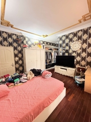 BIỆT THỰ ĐƯỜNG QUÁCH VĂN TUẤN P12 TÂN BÌNH GẦN SÂN BAY.