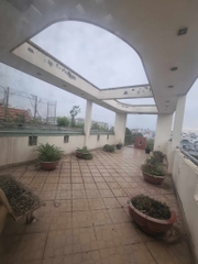 NHÀ ĐƯỜNG LÝ THƯỞNG KIỆT GẦN ĐẠI HOC BÁCH KHOA, GẦN SÂN BAY, 4,23M NỞ HẬU X 36 M, 5 TẦNG GIÁ 42,3 TỶ.